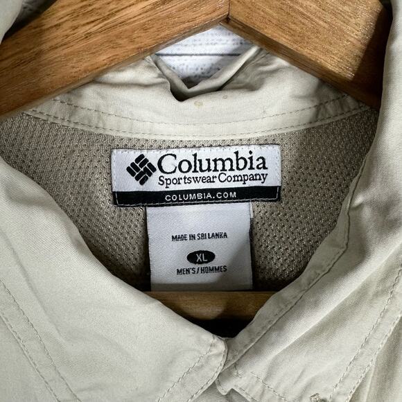 Columbia Mens size XL Short Sleeve Button Down Utility Shirt Khaki - Picture 8 of 9